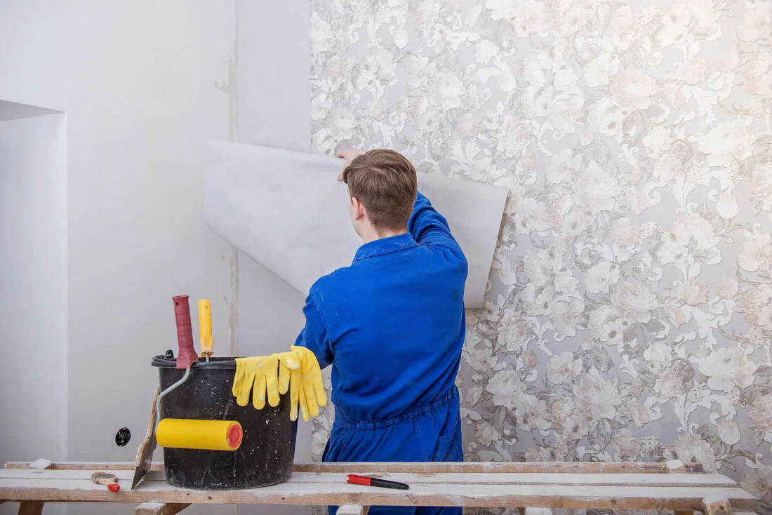 Professional wallpaper removal service